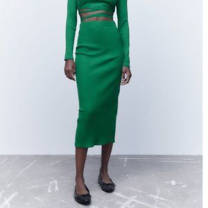 NWT ZARA RIBBED MIDI SKIRT GREEN